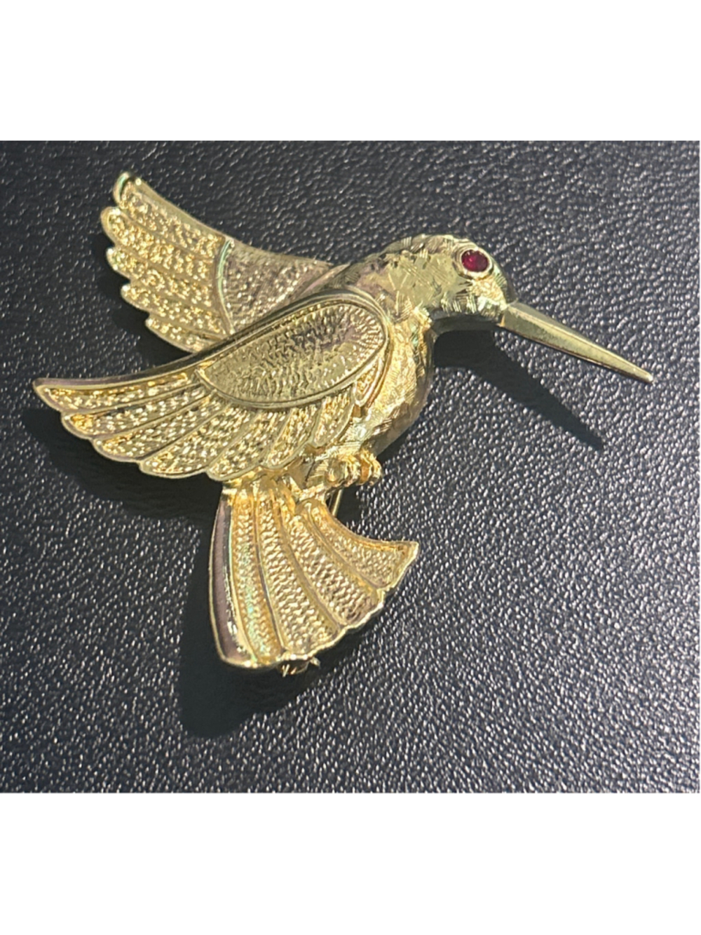 Women's vintage Hummingbird Brooch Pin, Gold and Red, One Size